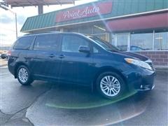 2011 Toyota Sienna 