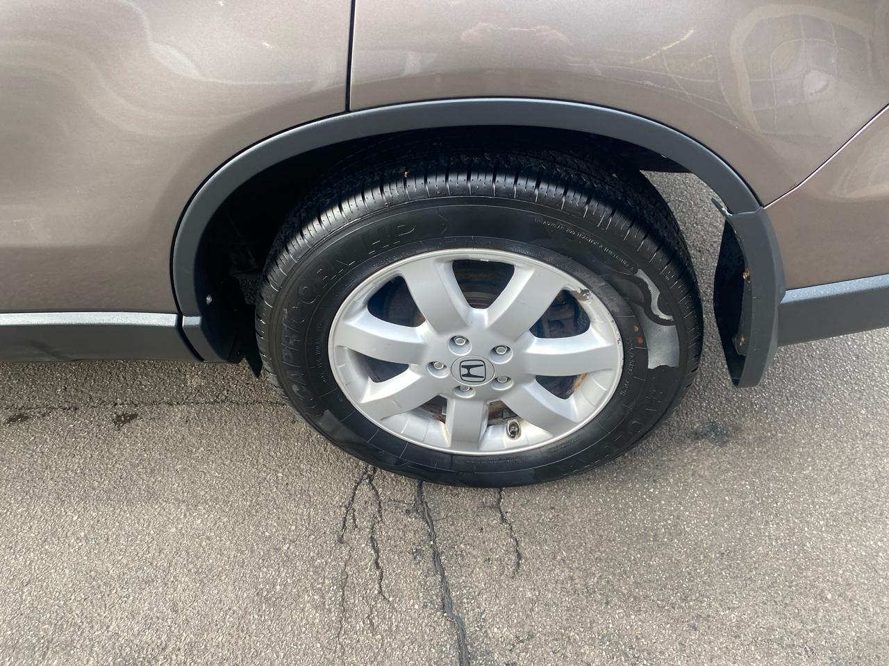 Honda CR-V SE 4WD 5-Speed AT 2011