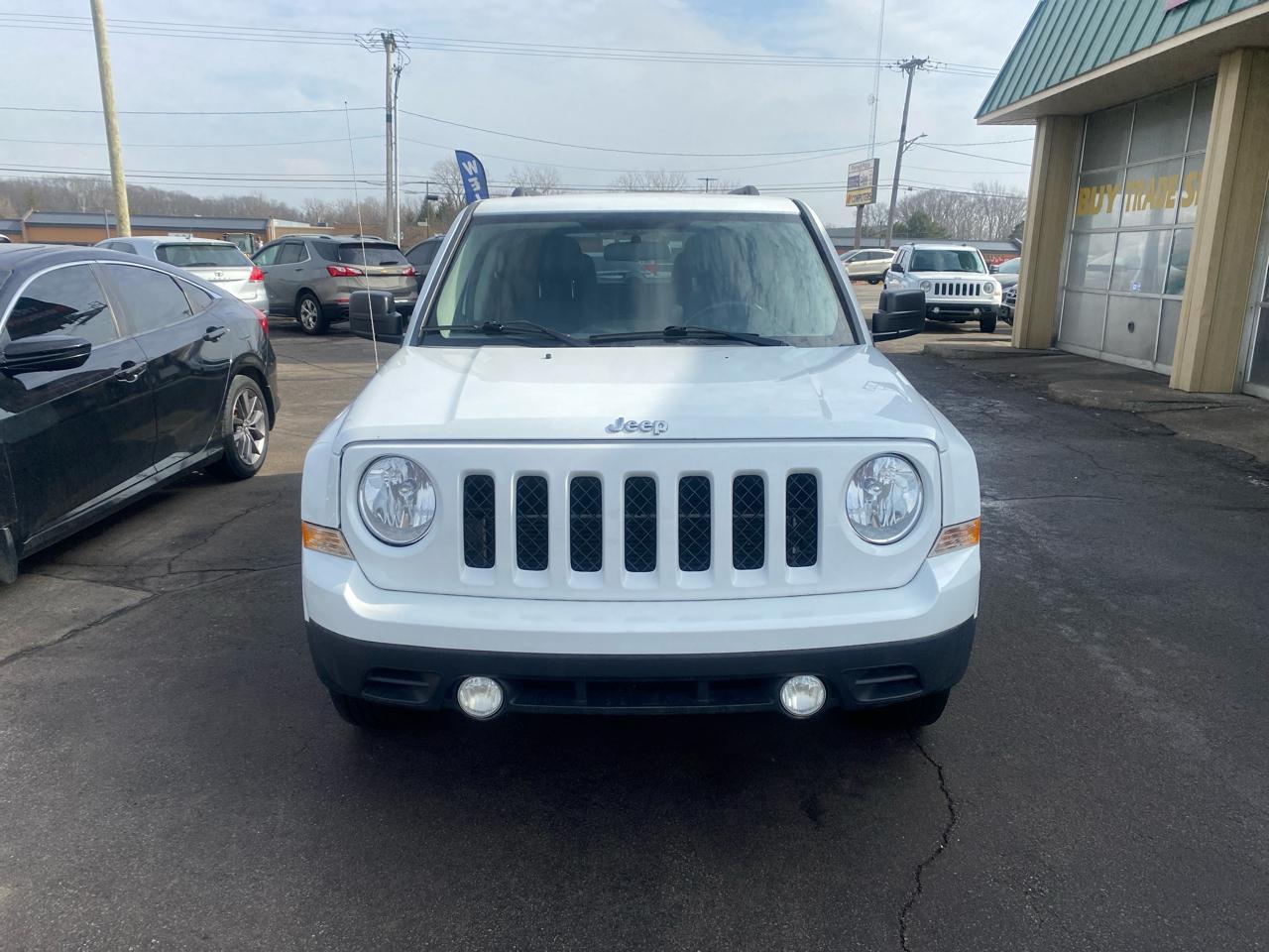 Jeep Patriot Latitude 2WD 2015