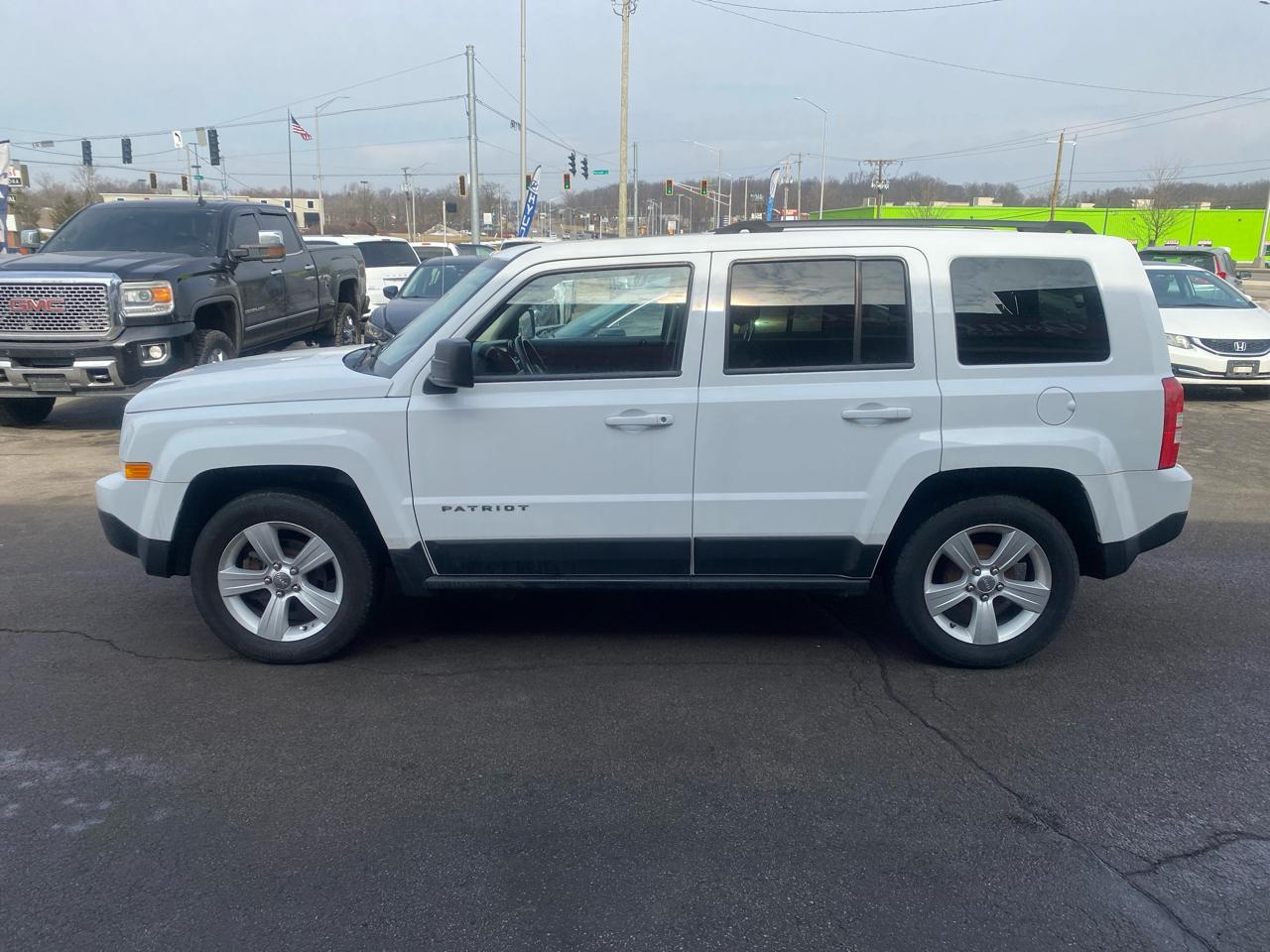 Jeep Patriot Latitude 2WD 2015
