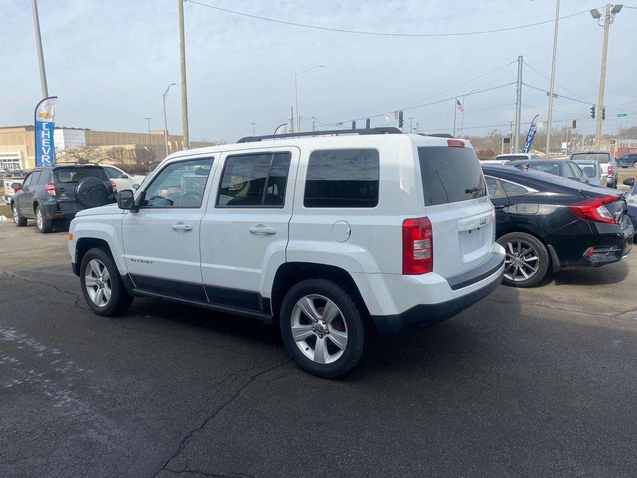 Jeep Patriot Latitude 2WD 2015