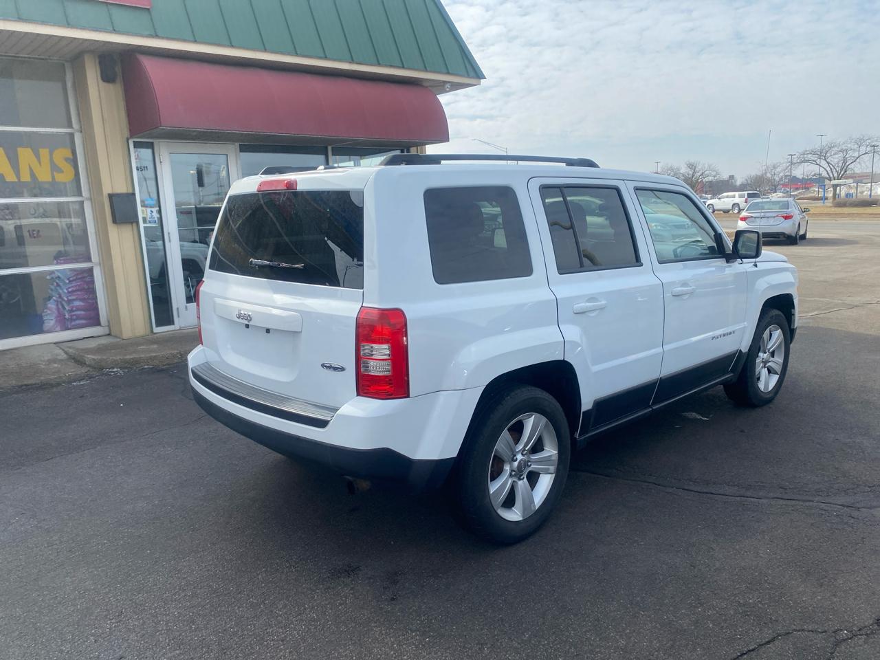 Jeep Patriot Latitude 2WD 2015