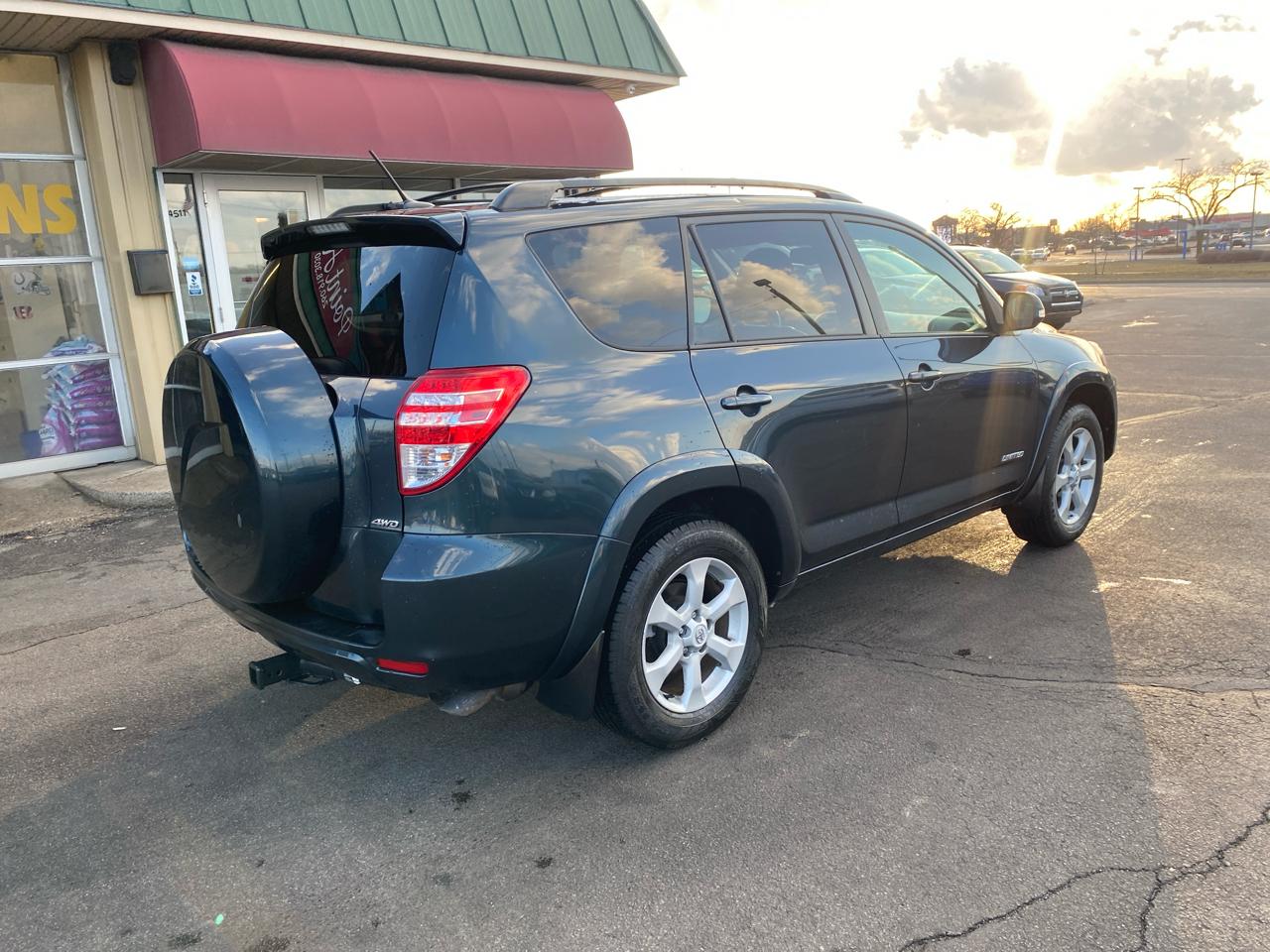 Toyota RAV4 Limited I4 4WD 2012