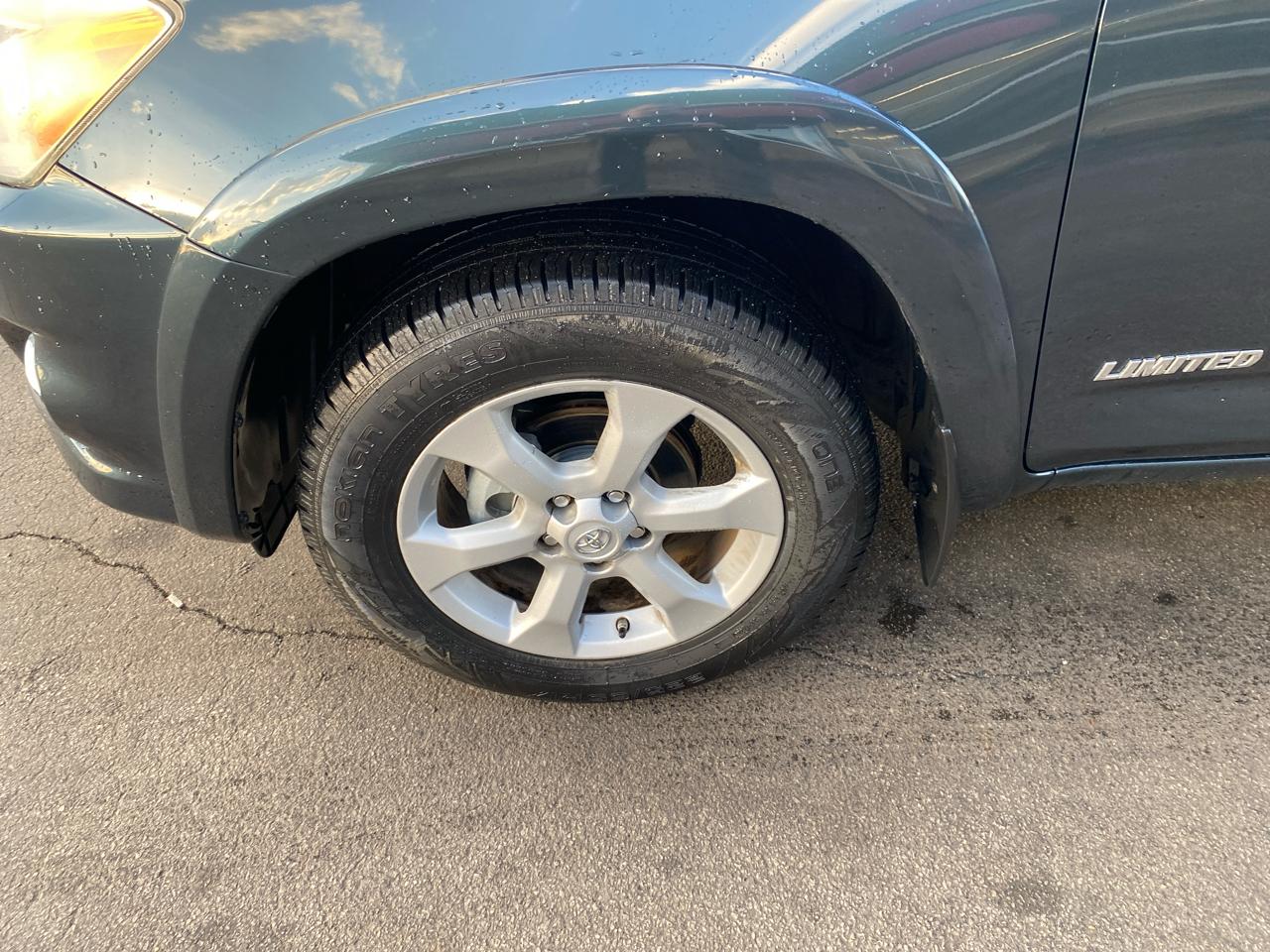 Toyota RAV4 Limited I4 4WD 2012