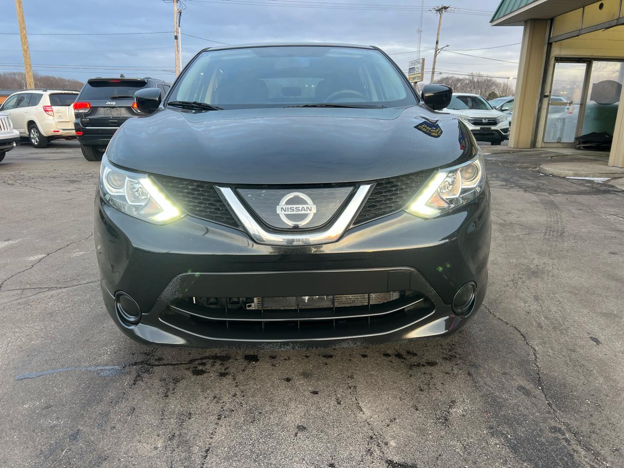 Nissan Rogue Sport S 2019