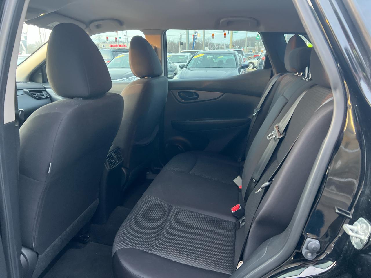 Nissan Rogue Sport S 2019