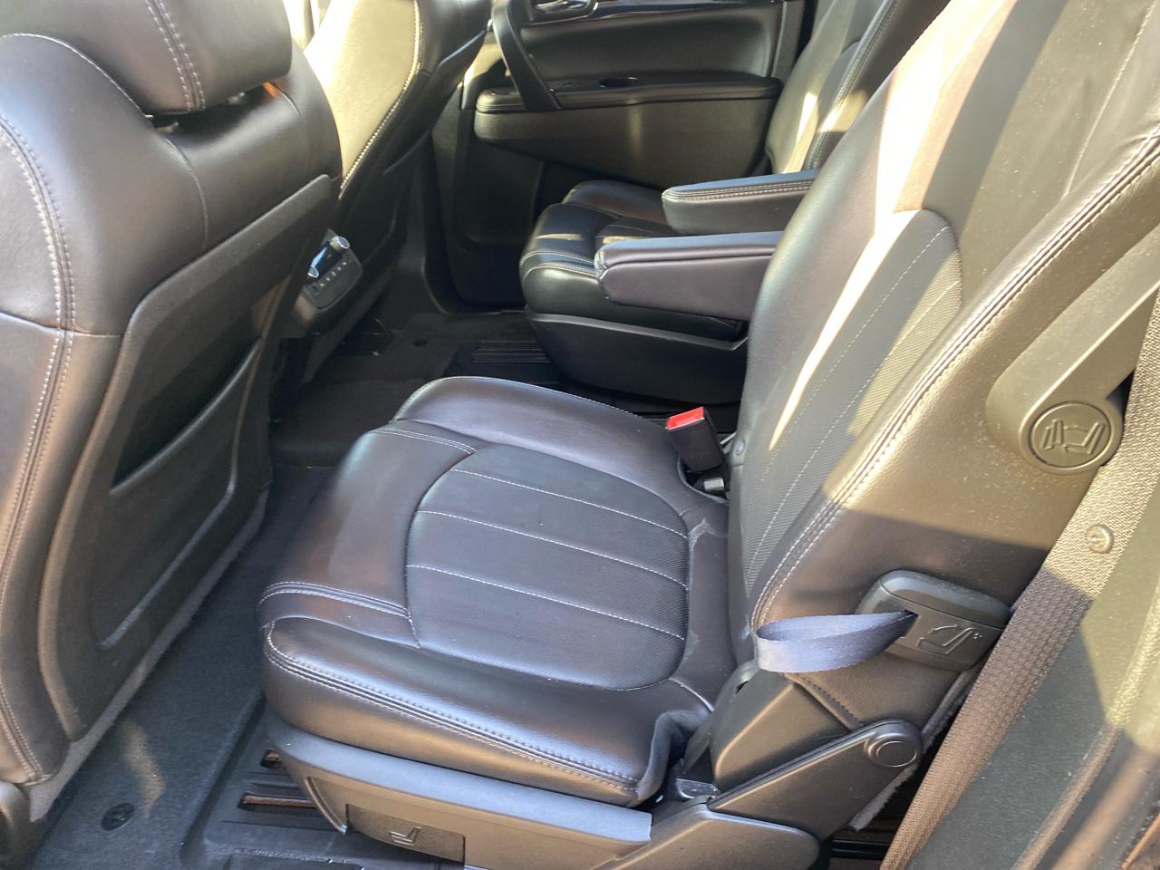 Buick Enclave Leather FWD 2017