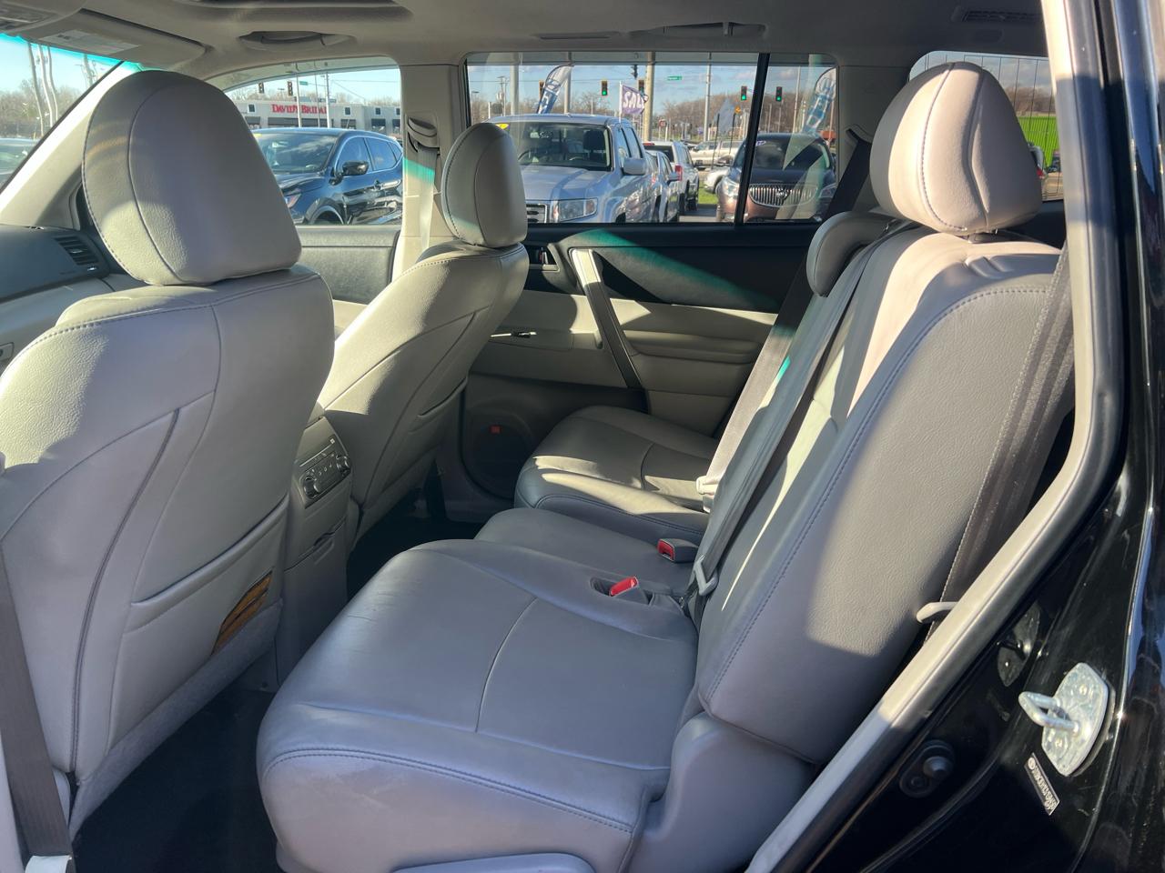 Toyota Highlander 4WD 4dr V6 SE (Natl) 2012