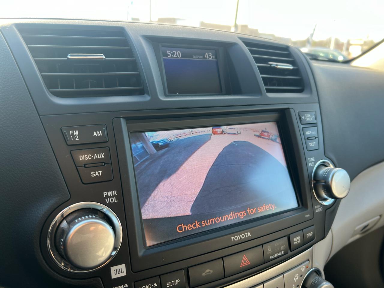 Toyota Highlander 4WD 4dr V6 SE (Natl) 2012