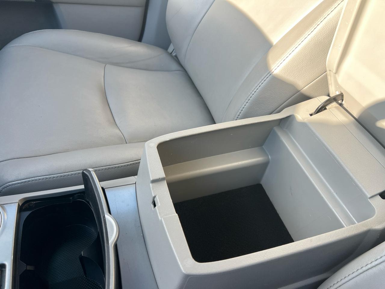 Toyota Highlander 4WD 4dr V6 SE (Natl) 2012