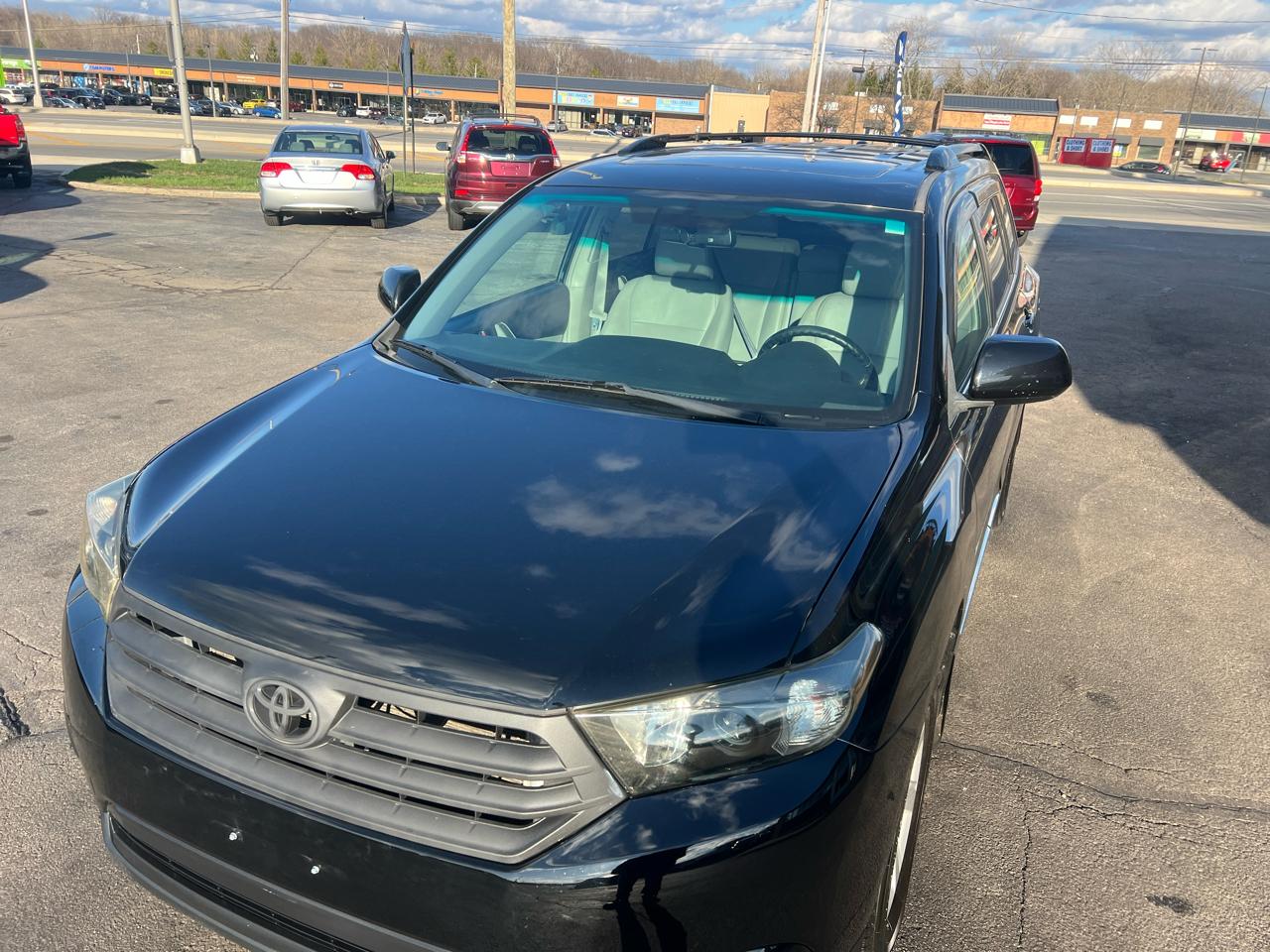 Toyota Highlander 4WD 4dr V6 SE (Natl) 2012