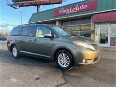 2011 Toyota Sienna 