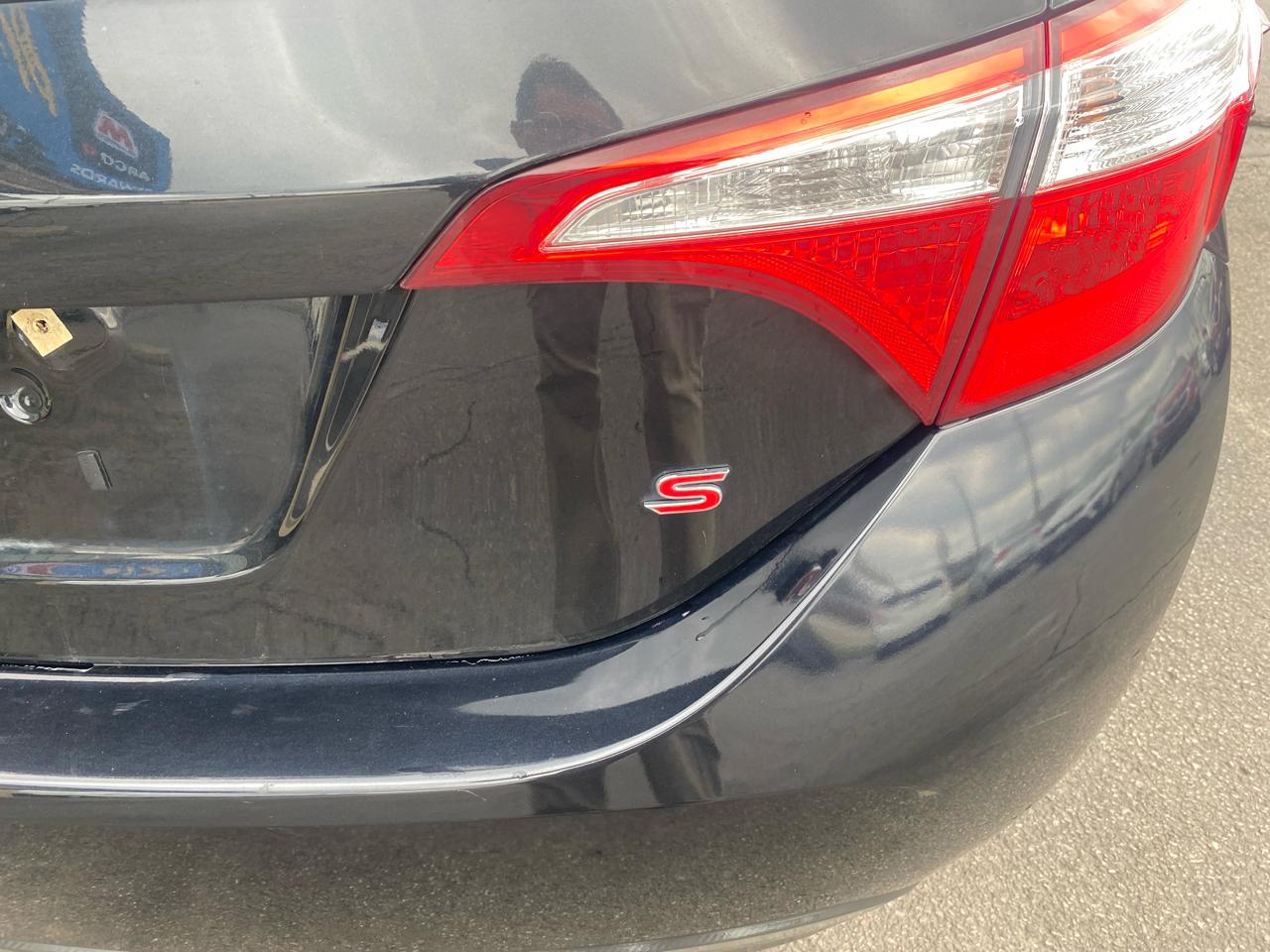 Toyota Corolla S Premium CVT 2015