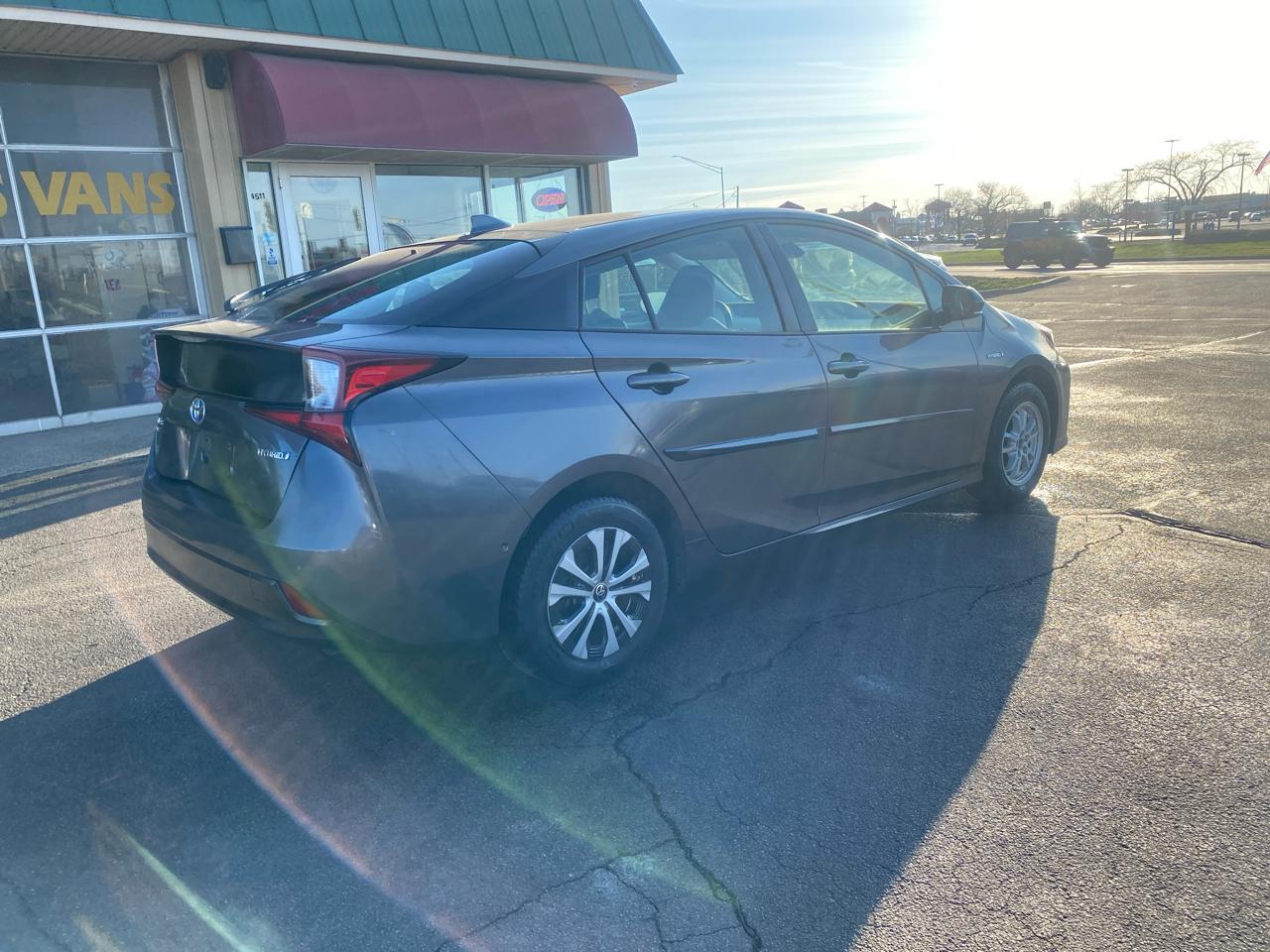 Toyota Prius XLE AWD-e 2019