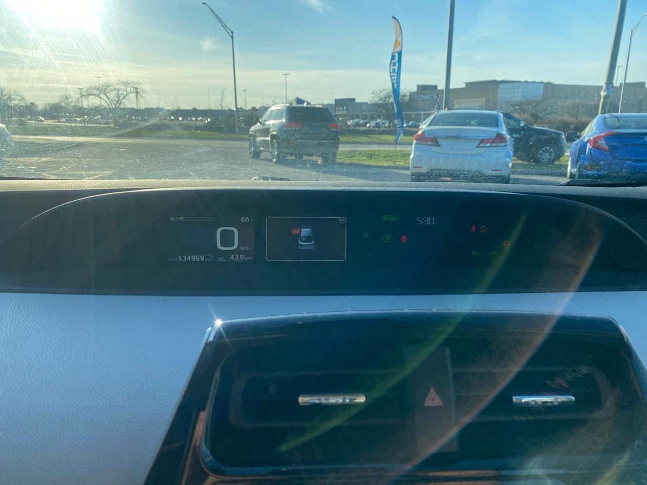 Toyota Prius XLE AWD-e 2019