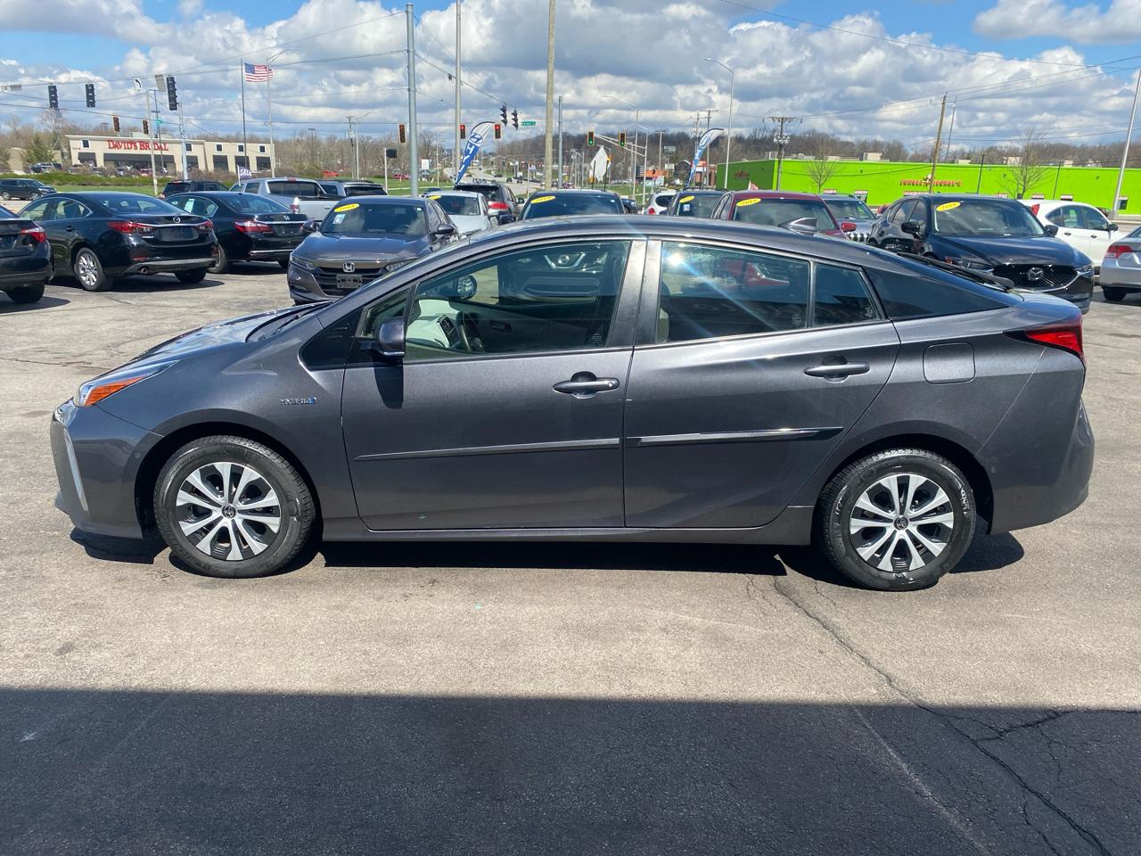 Toyota Prius XLE AWD-e 2019