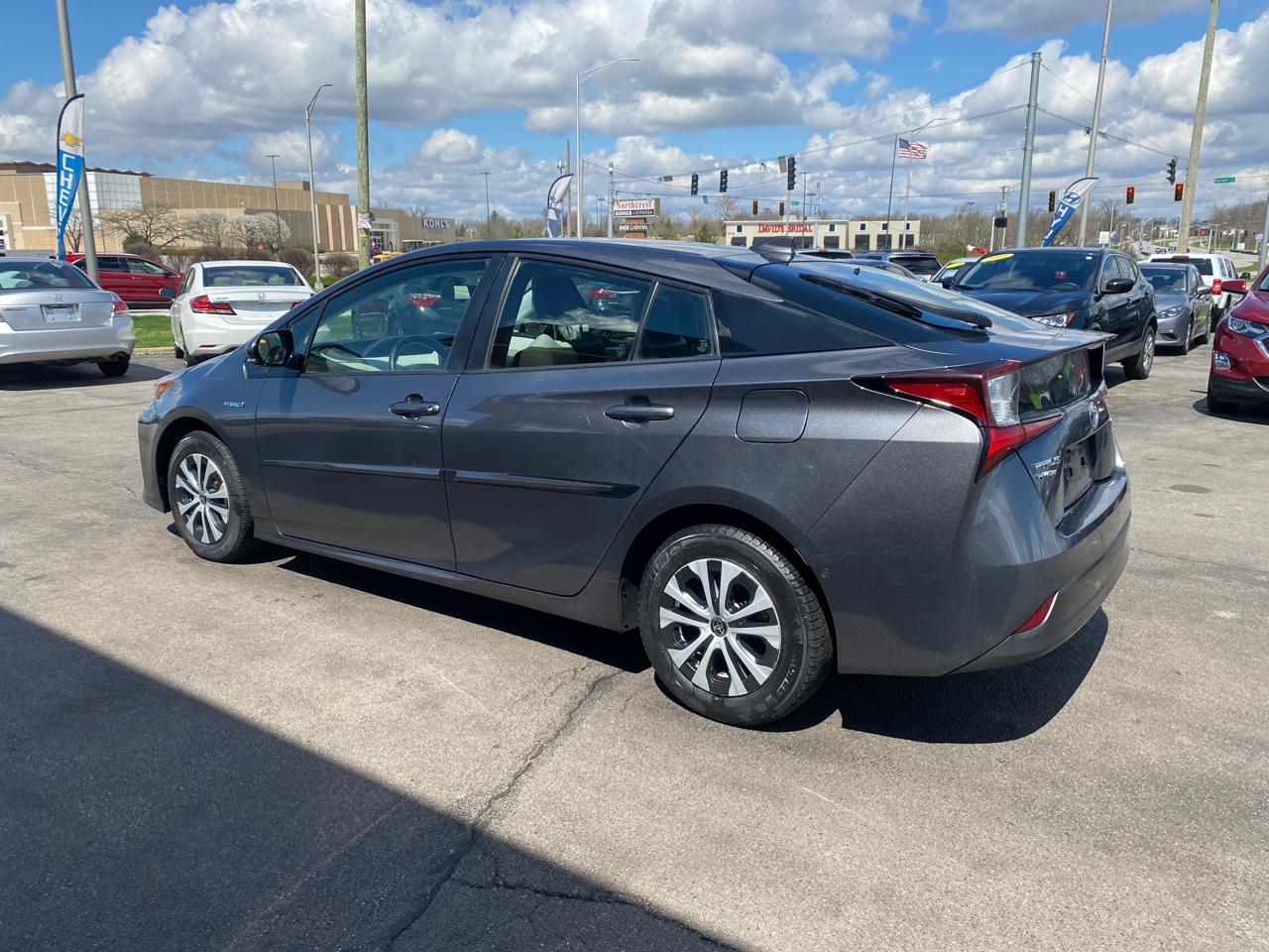 Toyota Prius XLE AWD-e 2019