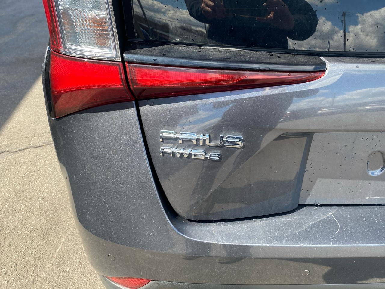 Toyota Prius XLE AWD-e 2019