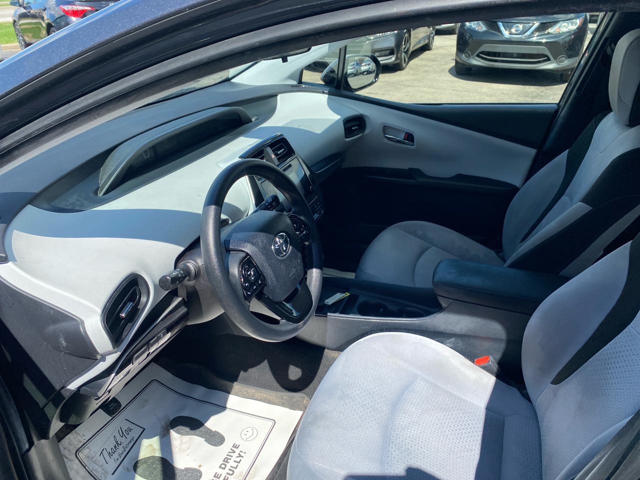 Toyota Prius XLE AWD-e 2019