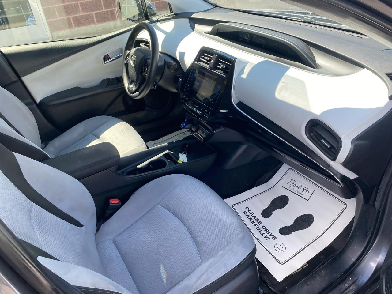 Toyota Prius XLE AWD-e 2019