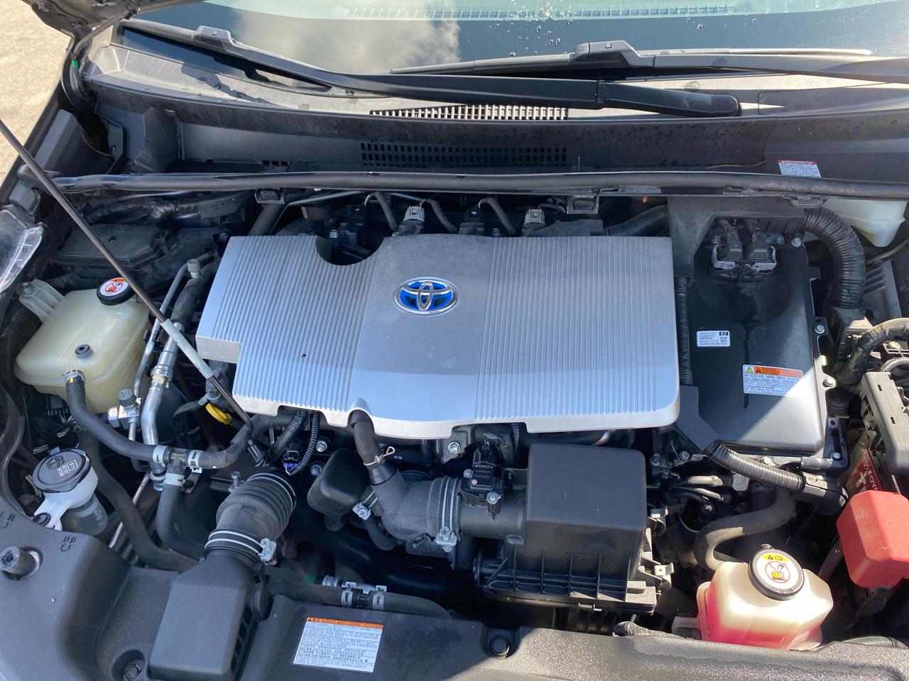 Toyota Prius XLE AWD-e 2019