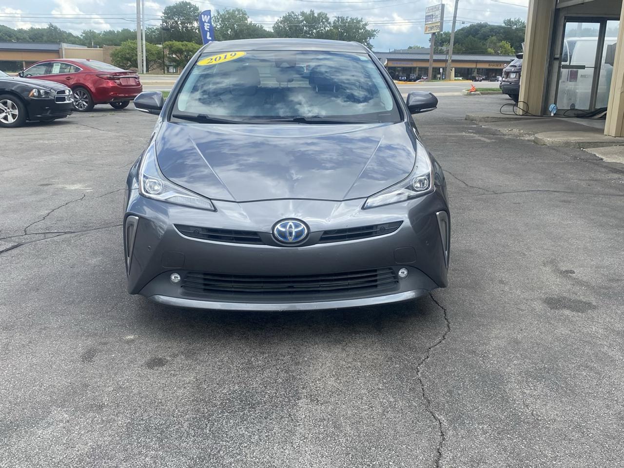 Toyota Prius XLE AWD-e 2019