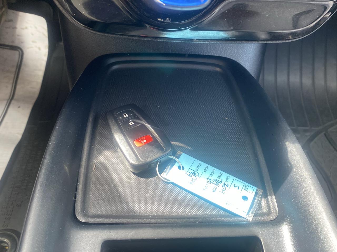 Toyota Prius XLE AWD-e 2019