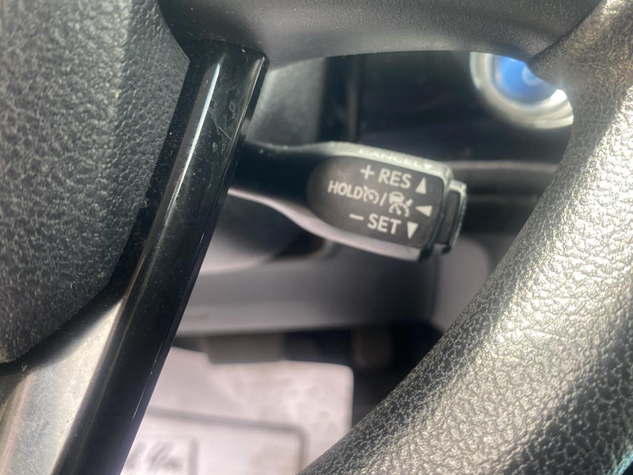 Toyota Prius XLE AWD-e 2019