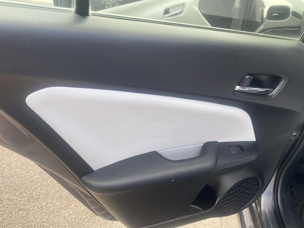 Toyota Prius XLE AWD-e 2019