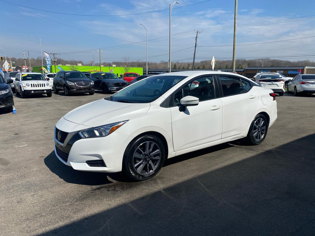 Nissan Versa SV 2021