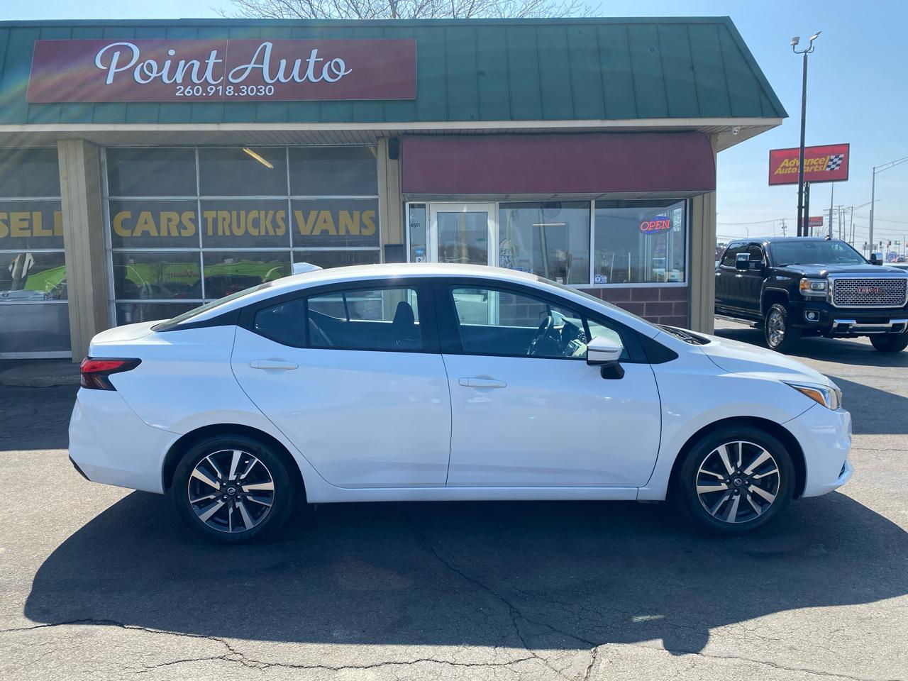 Nissan Versa SV 2021