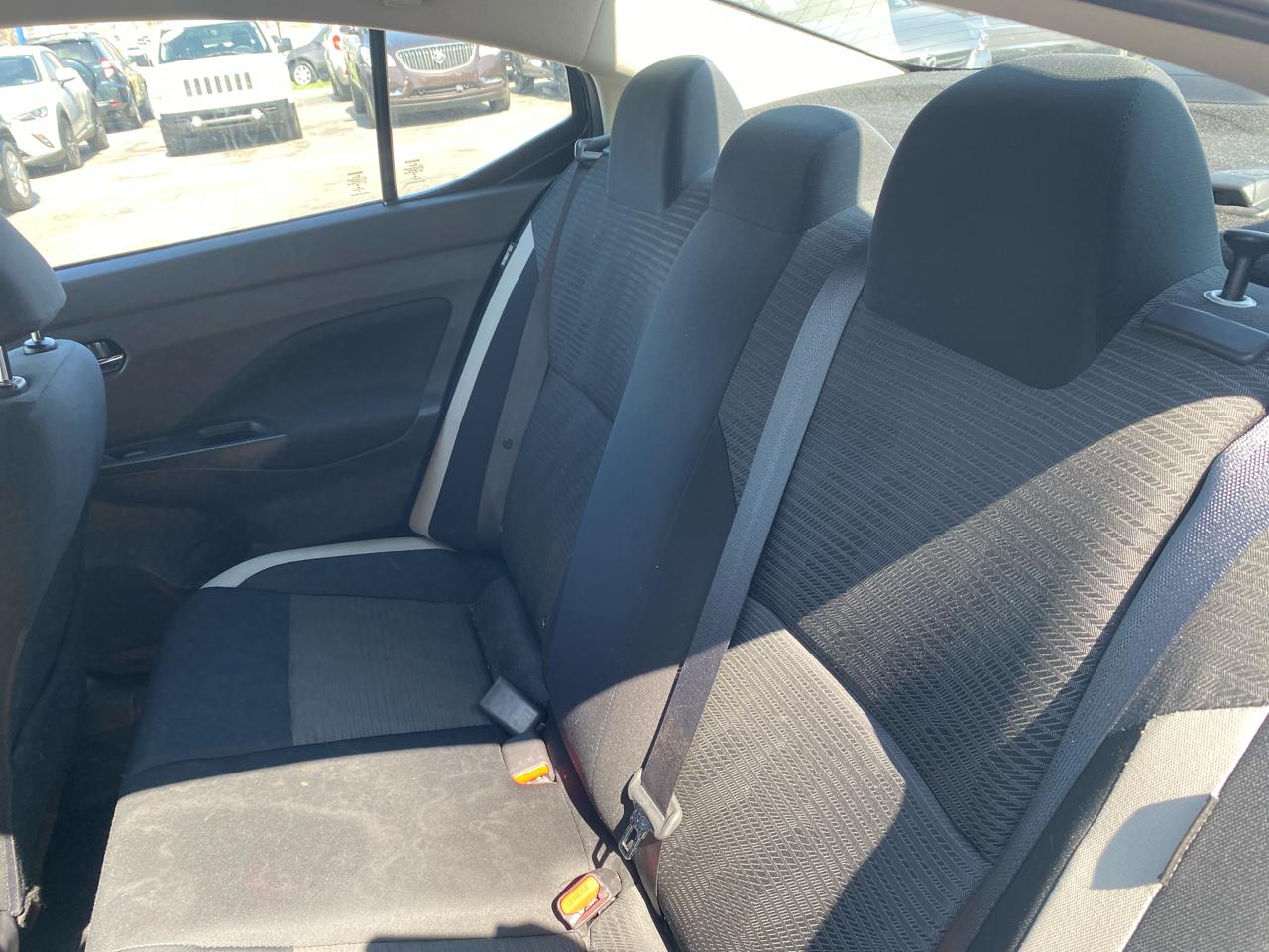 Nissan Versa SV 2021