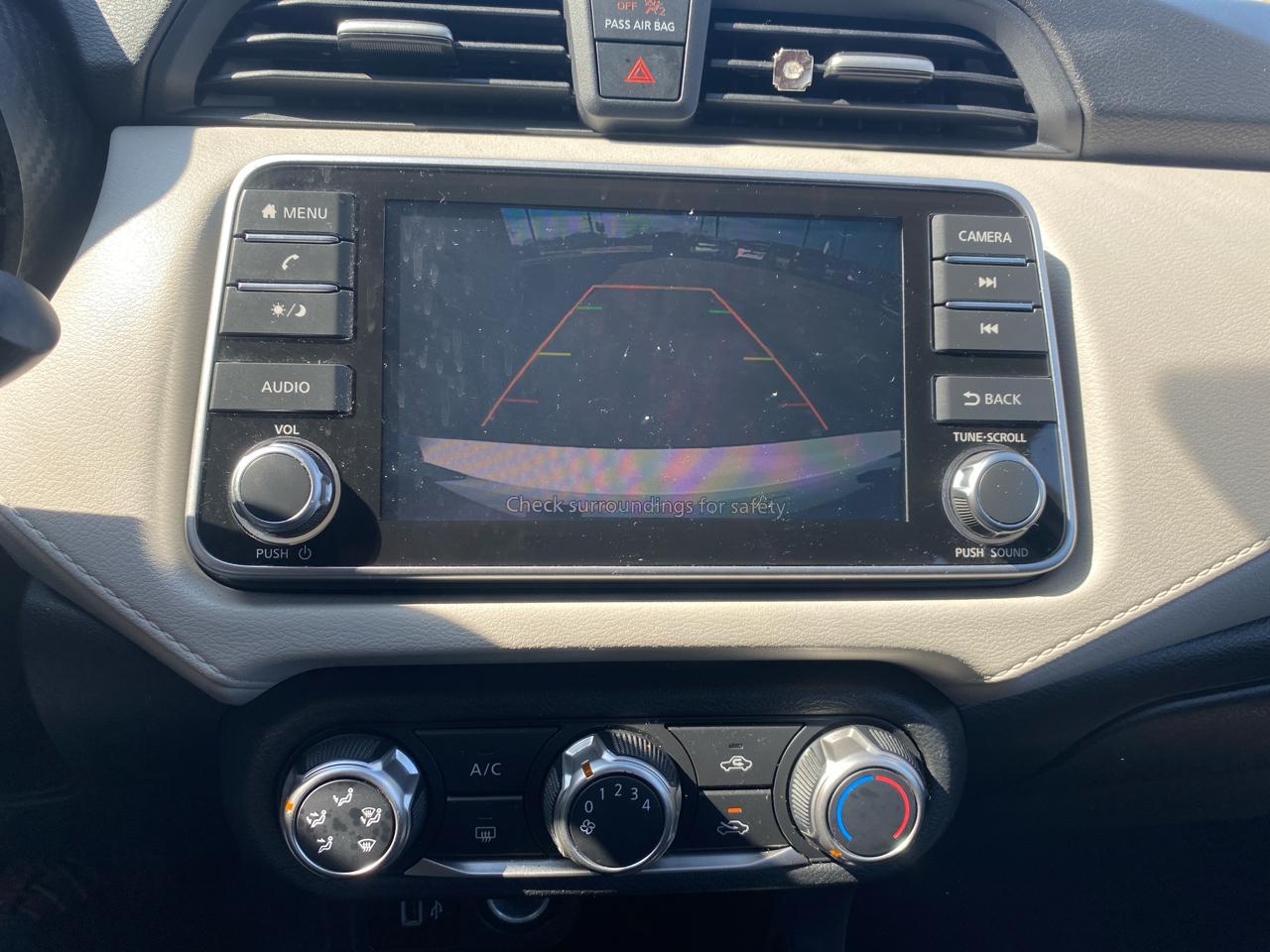 Nissan Versa SV 2021