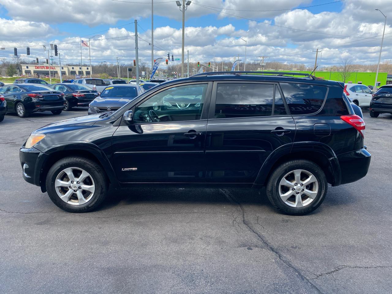 Toyota RAV4 Limited V6 2WD 2010