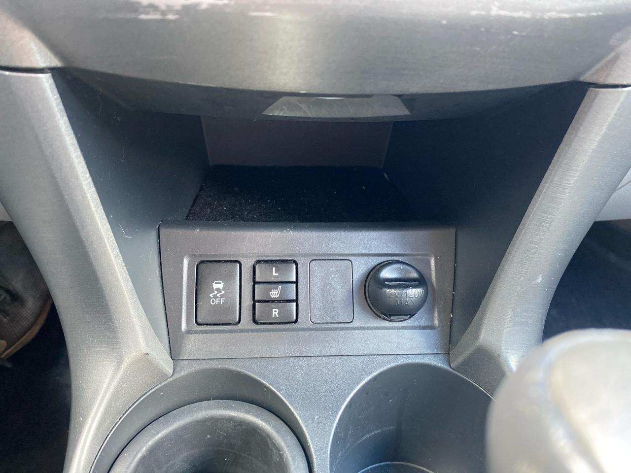 Toyota RAV4 Limited V6 2WD 2010