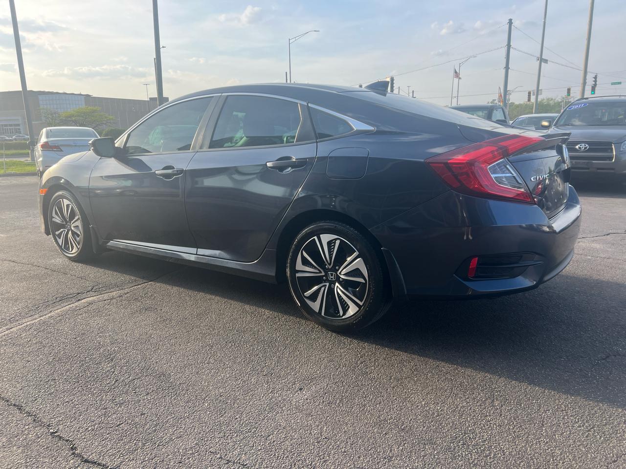 Honda Civic EX-T Sedan CVT 2017