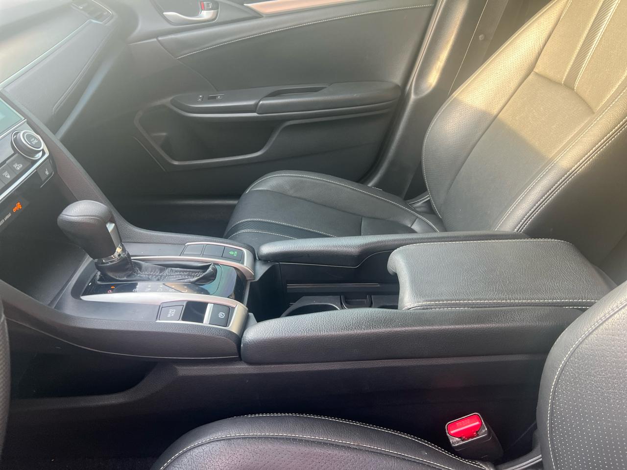 Honda Civic EX-T Sedan CVT 2017