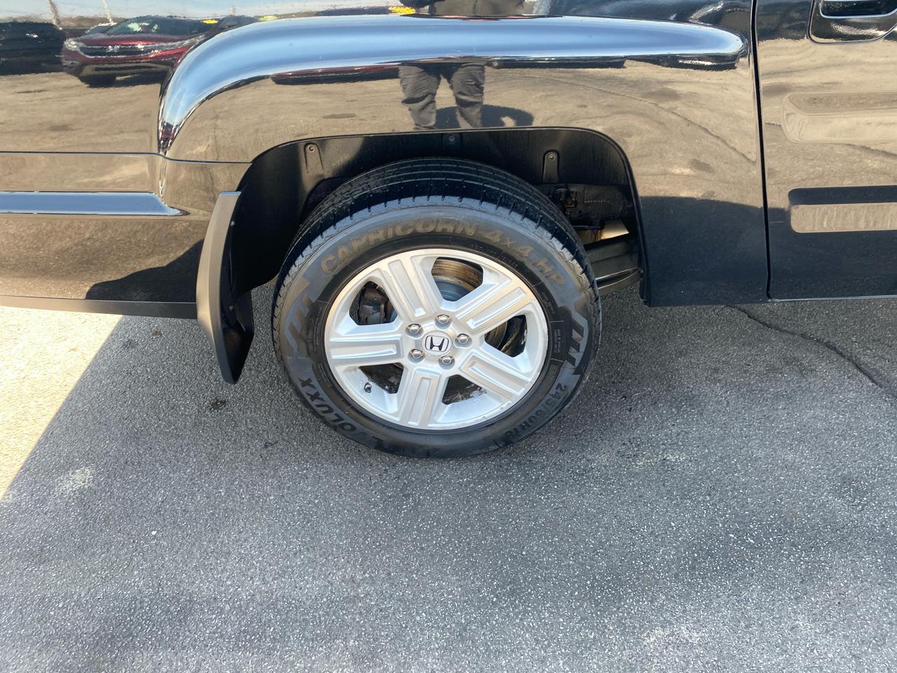 Honda Ridgeline RTL w/ Leather and Navigation 2013