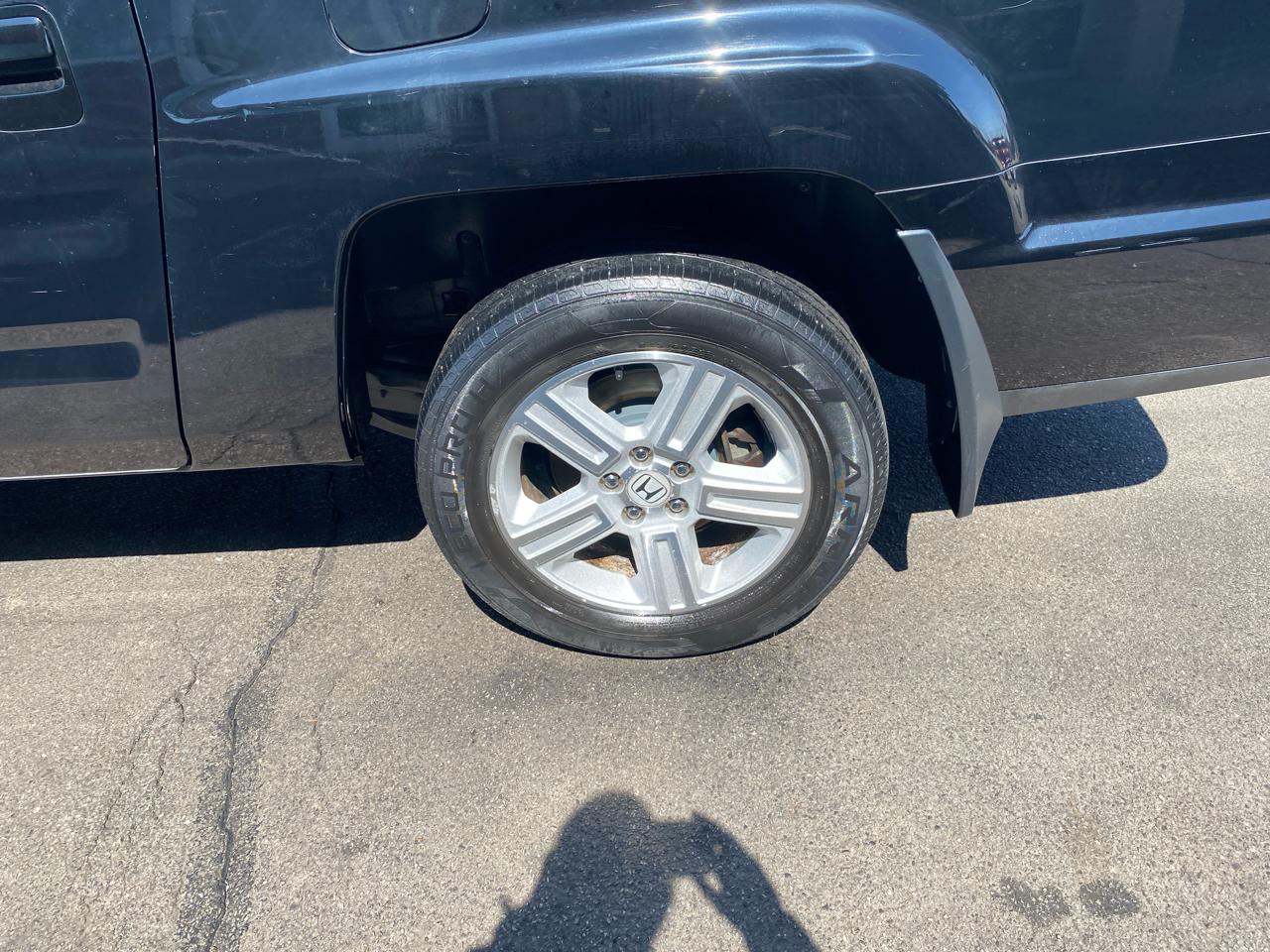 Honda Ridgeline RTL w/ Leather and Navigation 2013