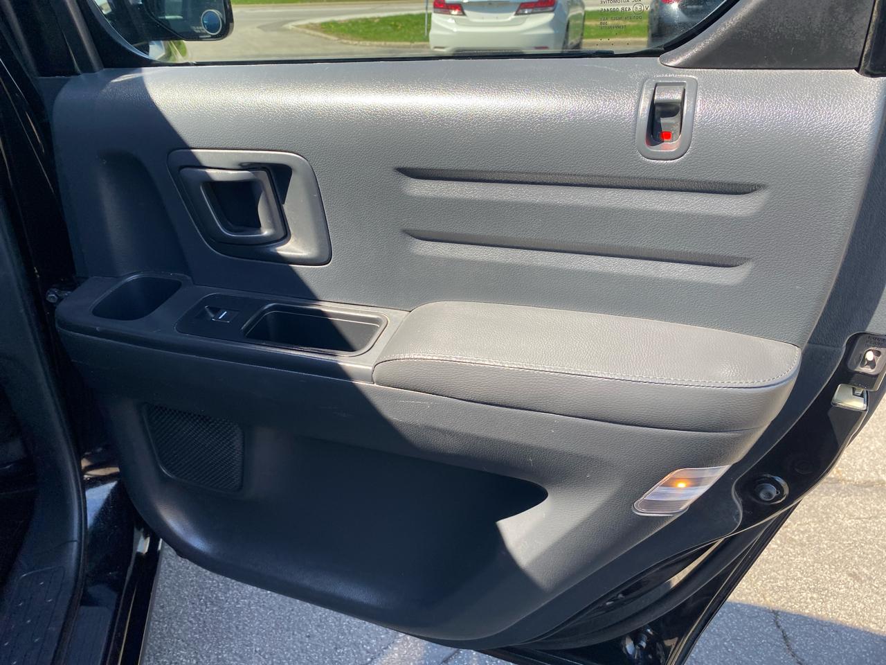 Honda Ridgeline RTL w/ Leather and Navigation 2013