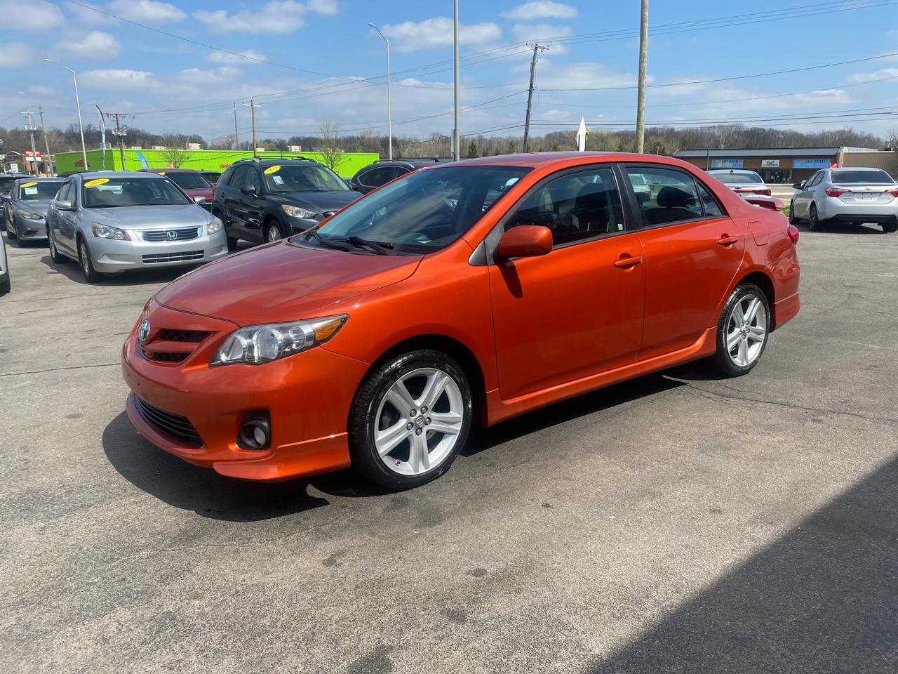 Toyota Corolla S 4-Speed AT 2013