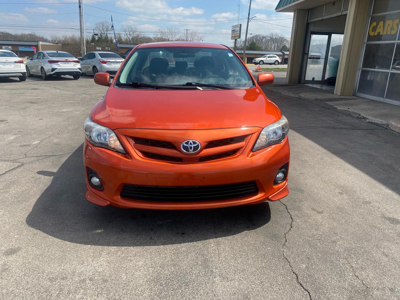 Toyota Corolla S 4-Speed AT 2013