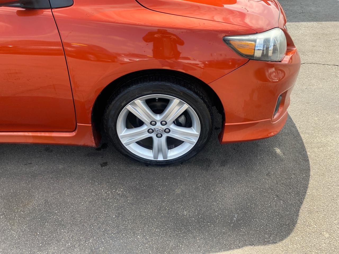 Toyota Corolla S 4-Speed AT 2013