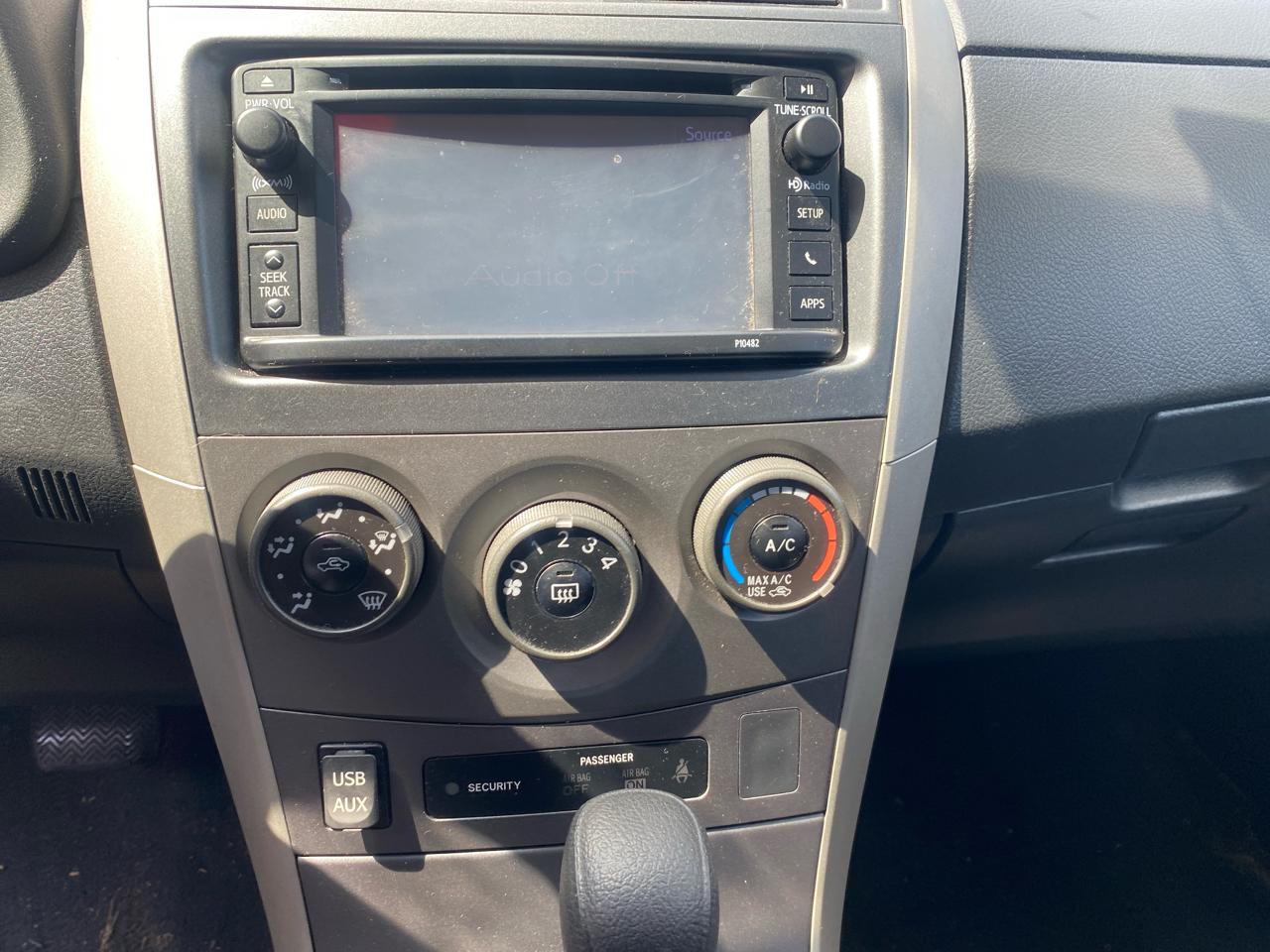 Toyota Corolla S 4-Speed AT 2013