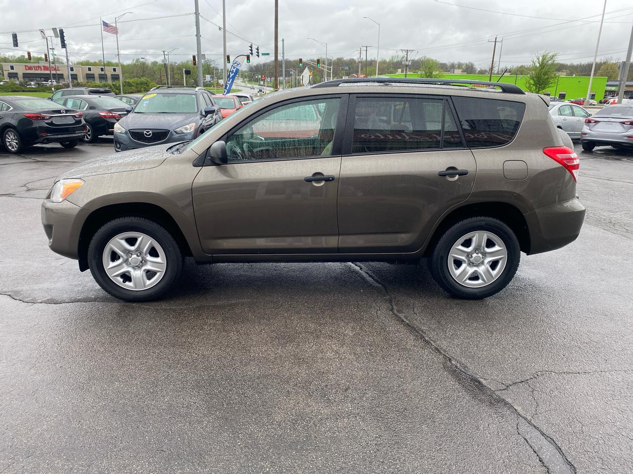 Toyota RAV4 Base I4 4WD 2011