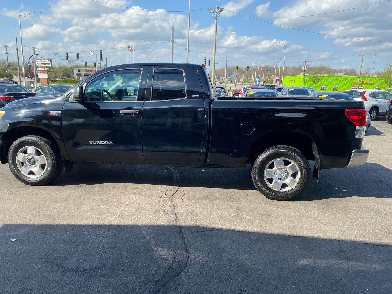 Toyota Tundra Tundra-Grade 5.7L Double Cab 4WD 2012