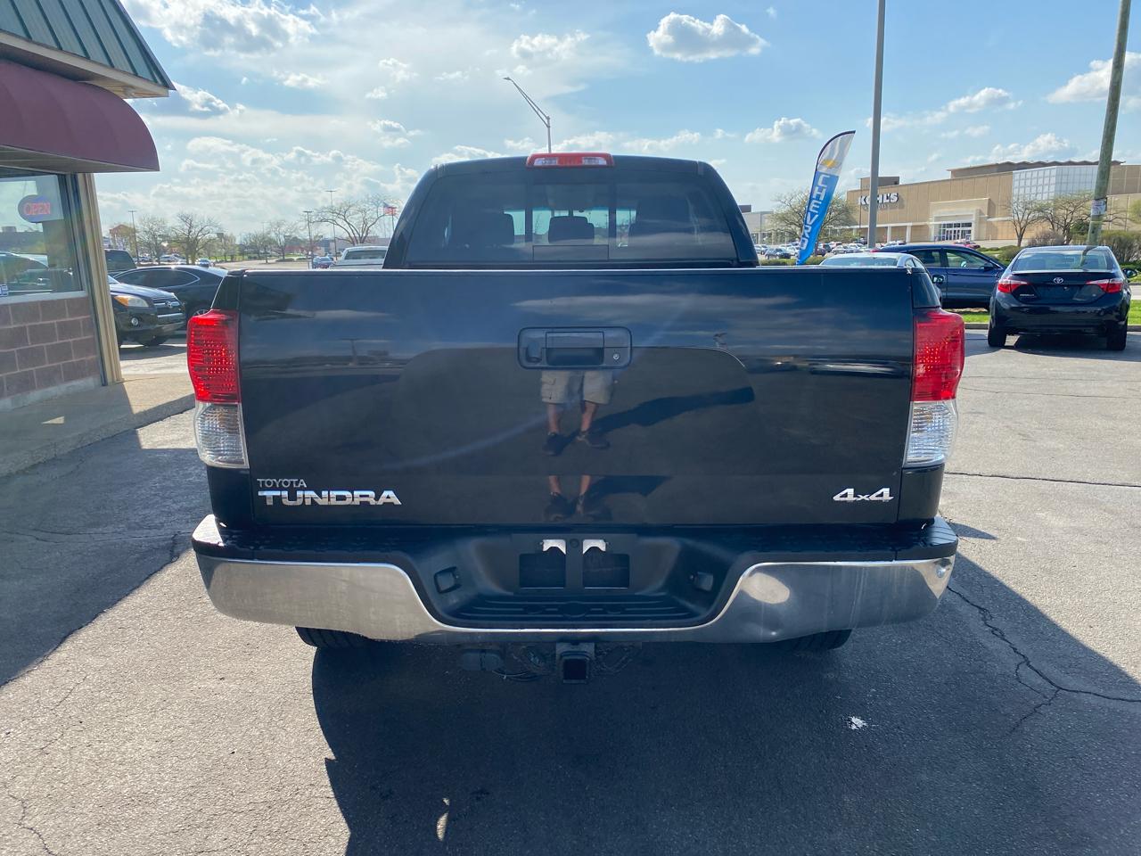 Toyota Tundra Tundra-Grade 5.7L Double Cab 4WD 2012