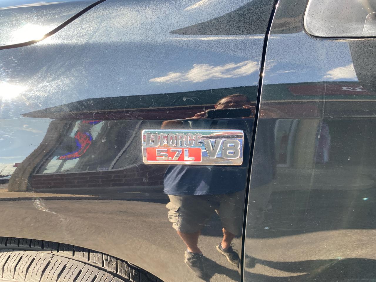 Toyota Tundra Tundra-Grade 5.7L Double Cab 4WD 2012