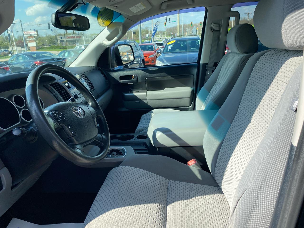 Toyota Tundra Tundra-Grade 5.7L Double Cab 4WD 2012