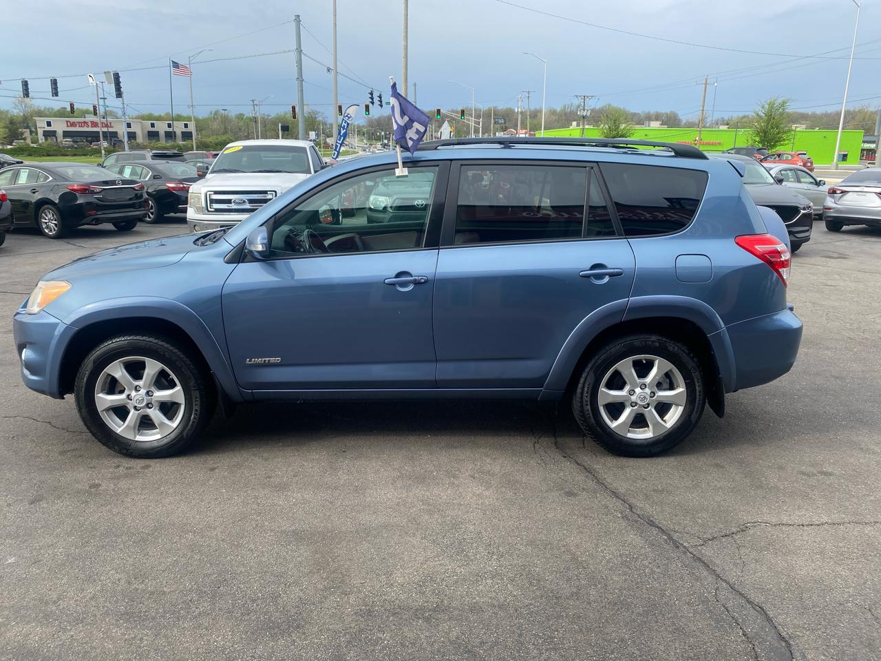 Toyota RAV4 Limited I4 4WD 2011